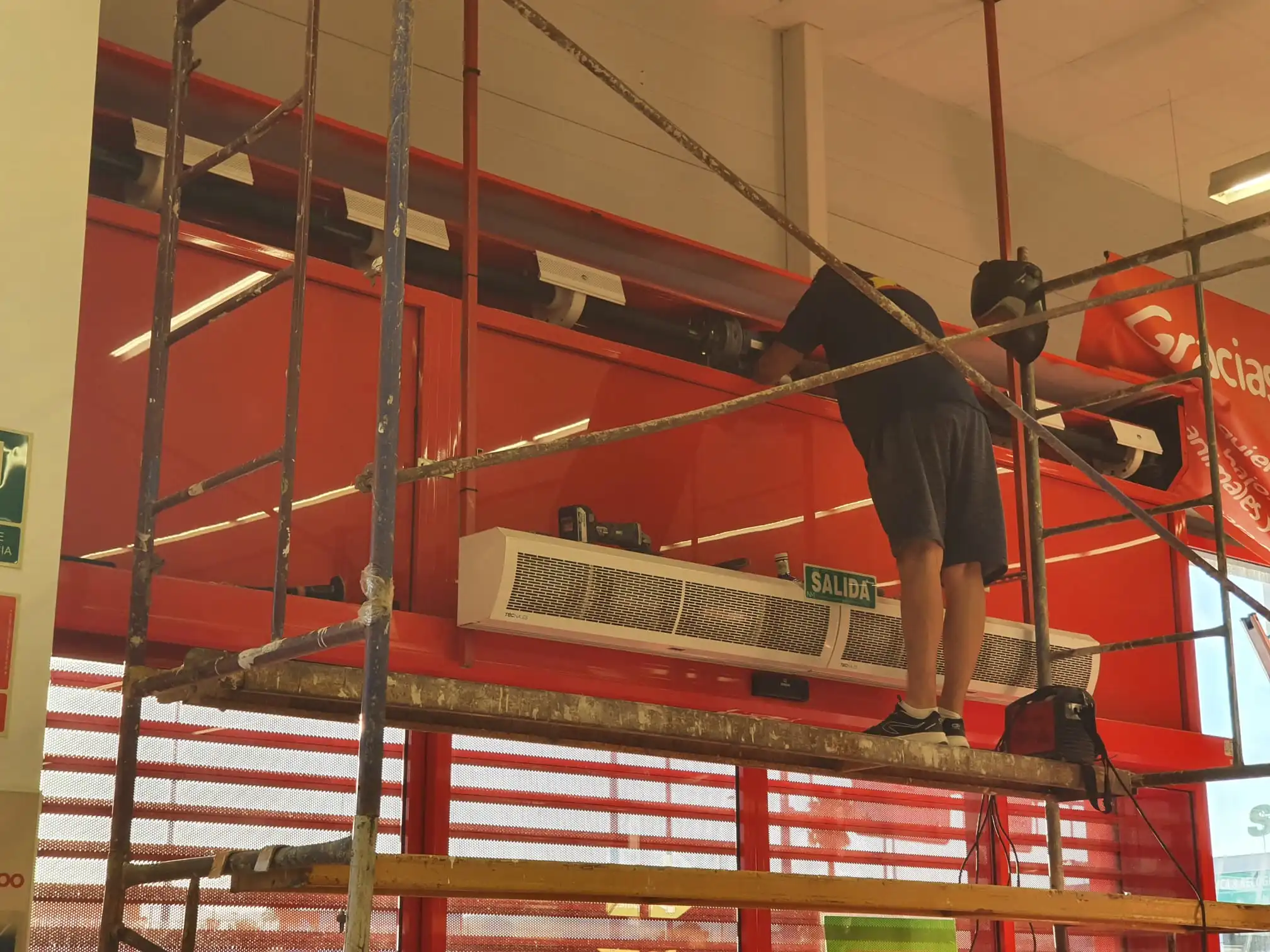 instalacion de puertas automaticas Puzol